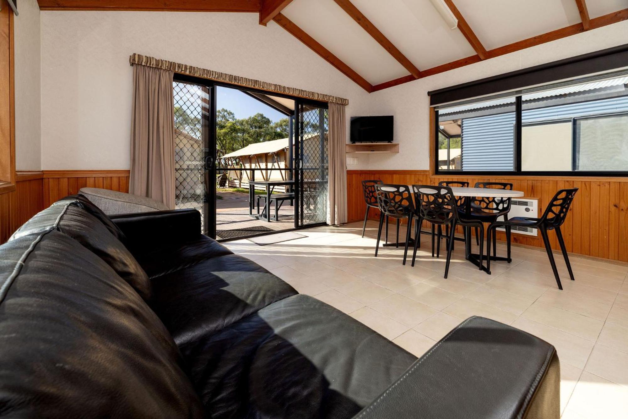 Big4 Renmark Riverfront Holiday Park Exterior photo