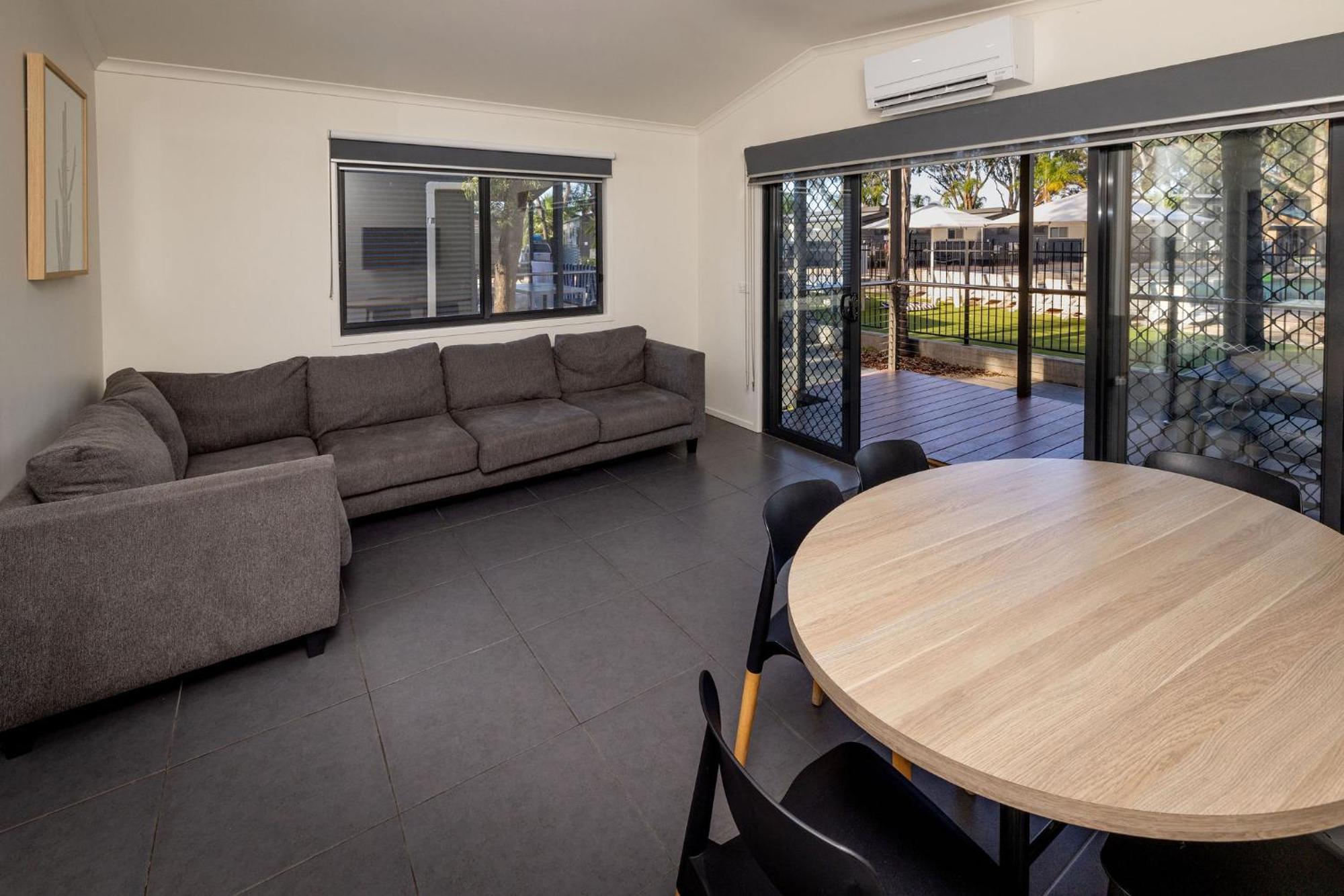 Big4 Renmark Riverfront Holiday Park Exterior photo